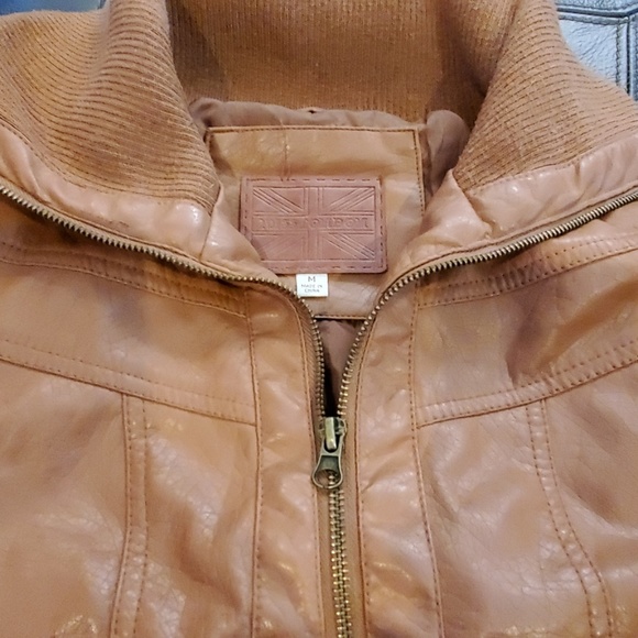 Camel colored zipup faux leather jacket - Picture 3 of 7